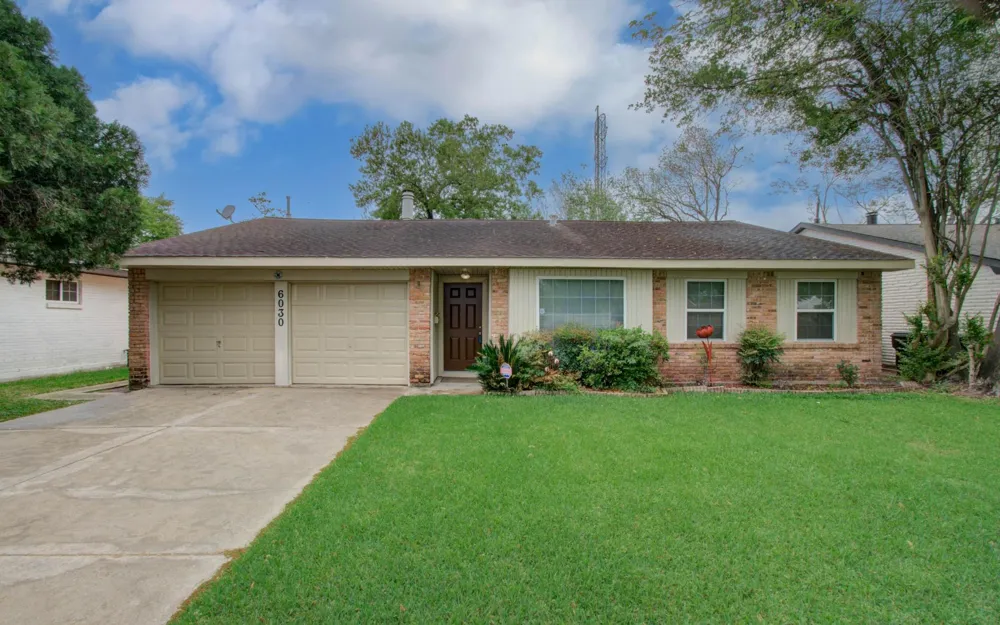 6030 Willowbend Boulevard Houston, TX 77096