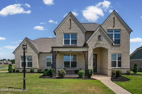 13586 Broadmore