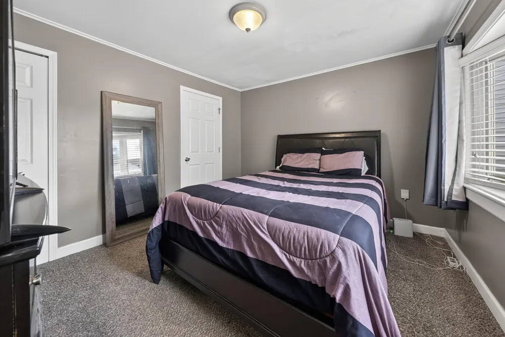 26524 Kathy Street Roseville, MI 48066