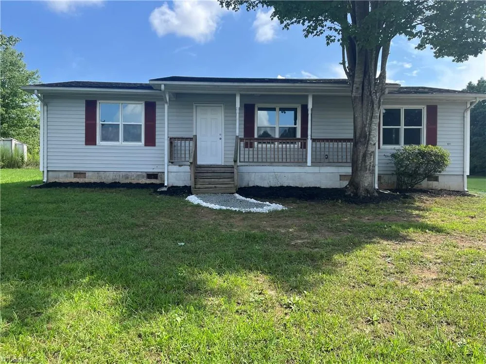 1011 Rising Sun Drive Yadkinville, NC 27055