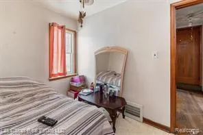 1331 Detroit Avenue Lincoln Park City, MI 48146