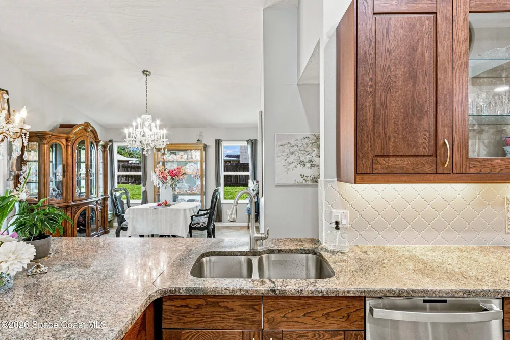 910 Brookshire Circle Malabar, FL 32950