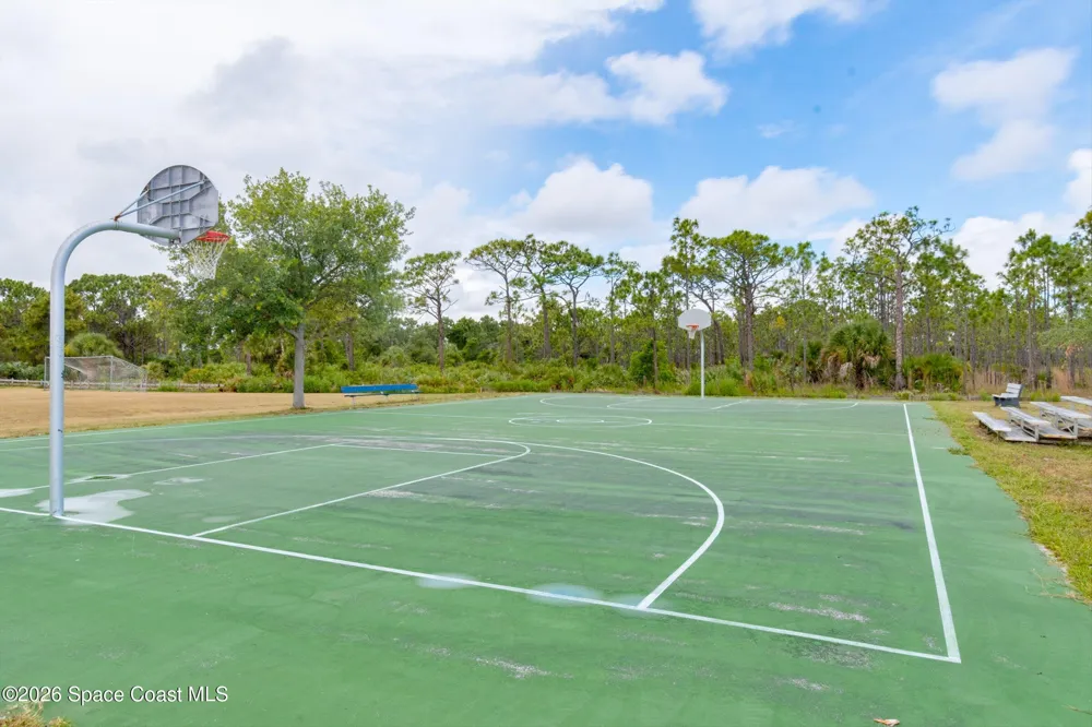 910 Brookshire Circle Malabar, FL 32950