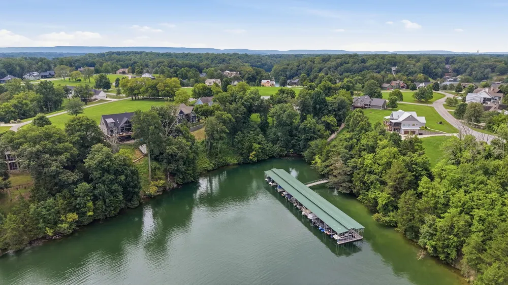 136 Bay Cove Trl Winchester, TN 37398