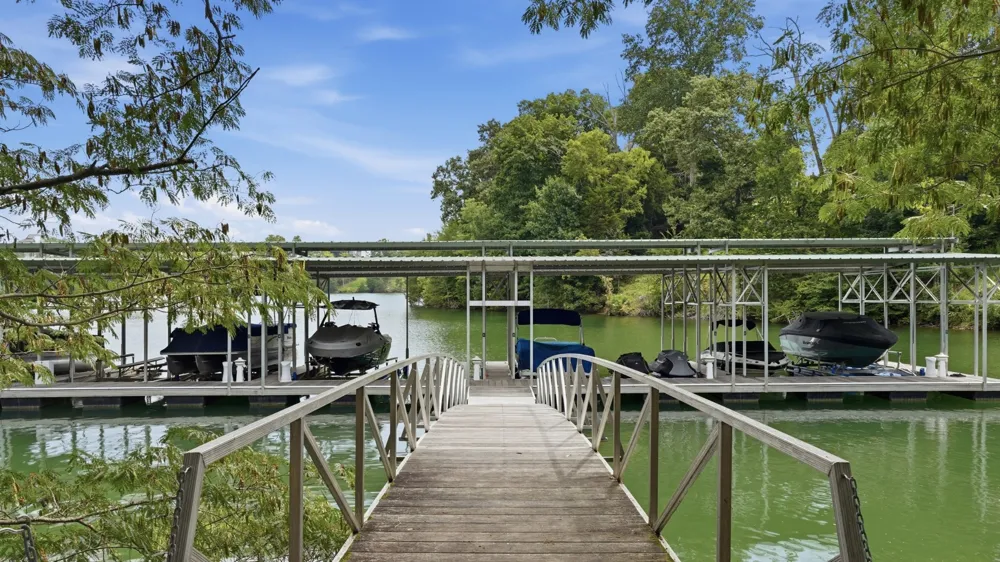 136 Bay Cove Trl Winchester, TN 37398