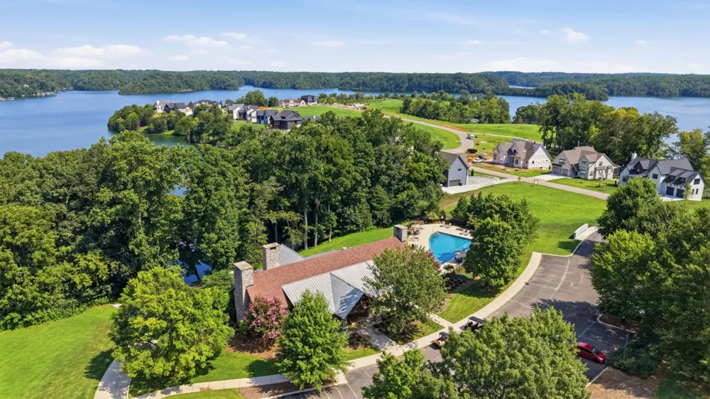 136 Bay Cove Trl Winchester, TN 37398
