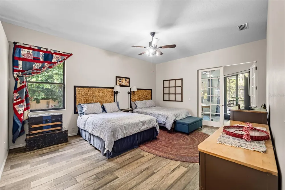 1012 KINGSBOROUGH GARDENS COURT Lutz, FL 33548