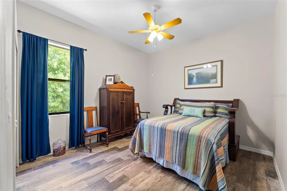 1012 KINGSBOROUGH GARDENS COURT Lutz, FL 33548