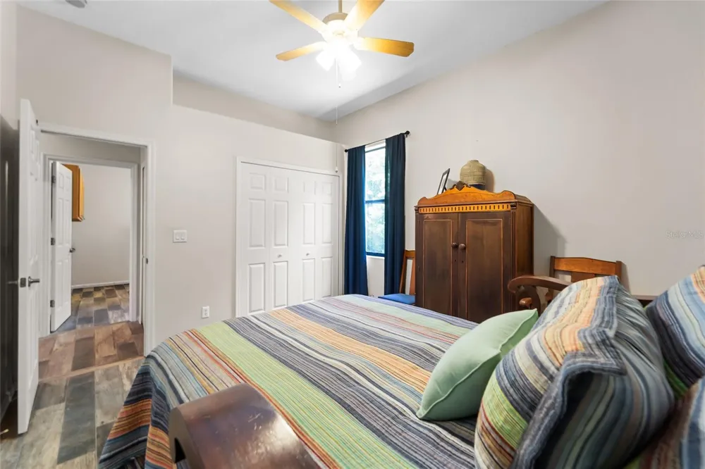 1012 KINGSBOROUGH GARDENS COURT Lutz, FL 33548
