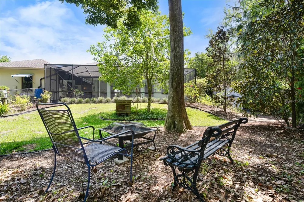 1012 KINGSBOROUGH GARDENS COURT Lutz, FL 33548