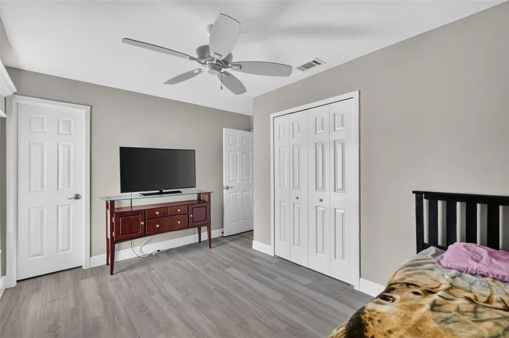 1233 PADGETT CIRCLE Lady Lake, FL 32159