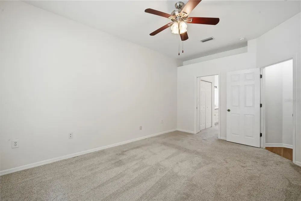 5912 BRAMBLE BUSH COURT Zephyrhills, FL 33541