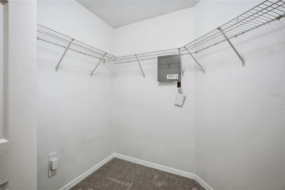 5912 BRAMBLE BUSH COURT Zephyrhills, FL 33541
