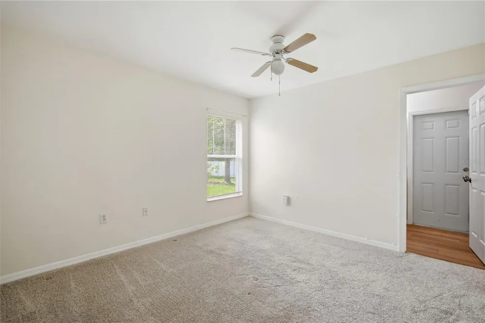 5912 BRAMBLE BUSH COURT Zephyrhills, FL 33541