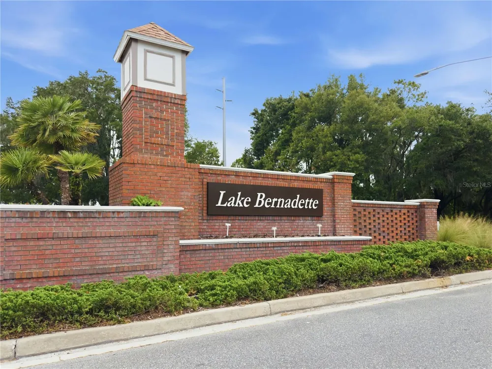 5912 BRAMBLE BUSH COURT Zephyrhills, FL 33541