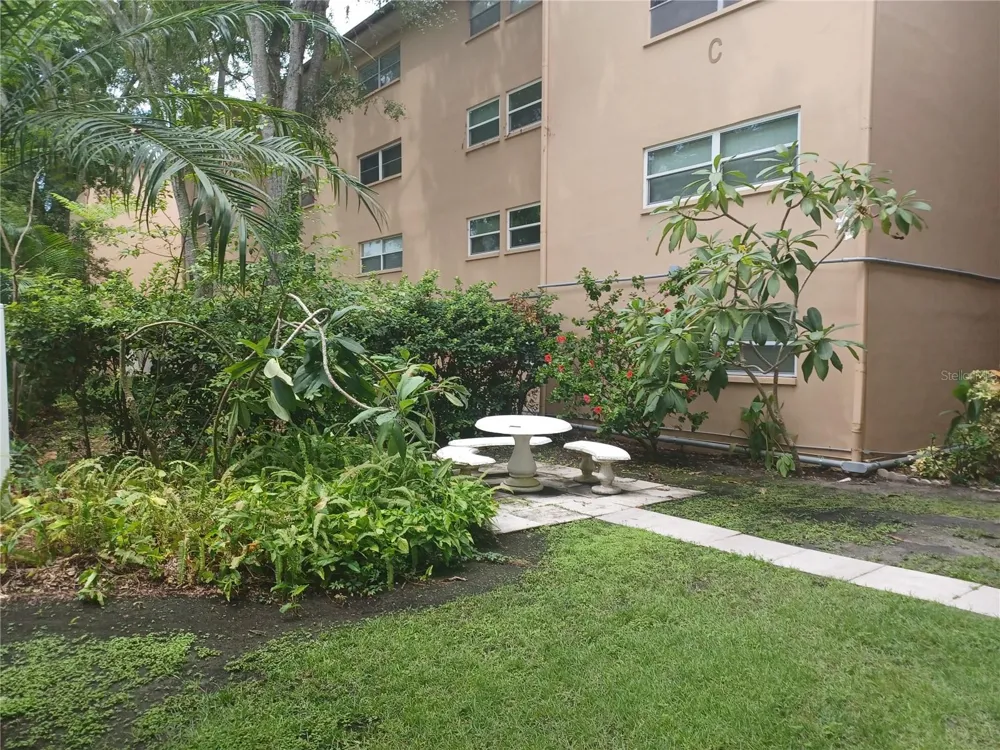 2525 W BAY DRIVE #A12 Belleair Bluffs, FL 33770