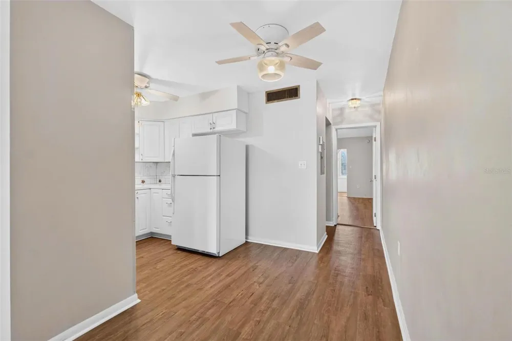 138 36TH AVENUE #208 W St Petersburg, FL 33704