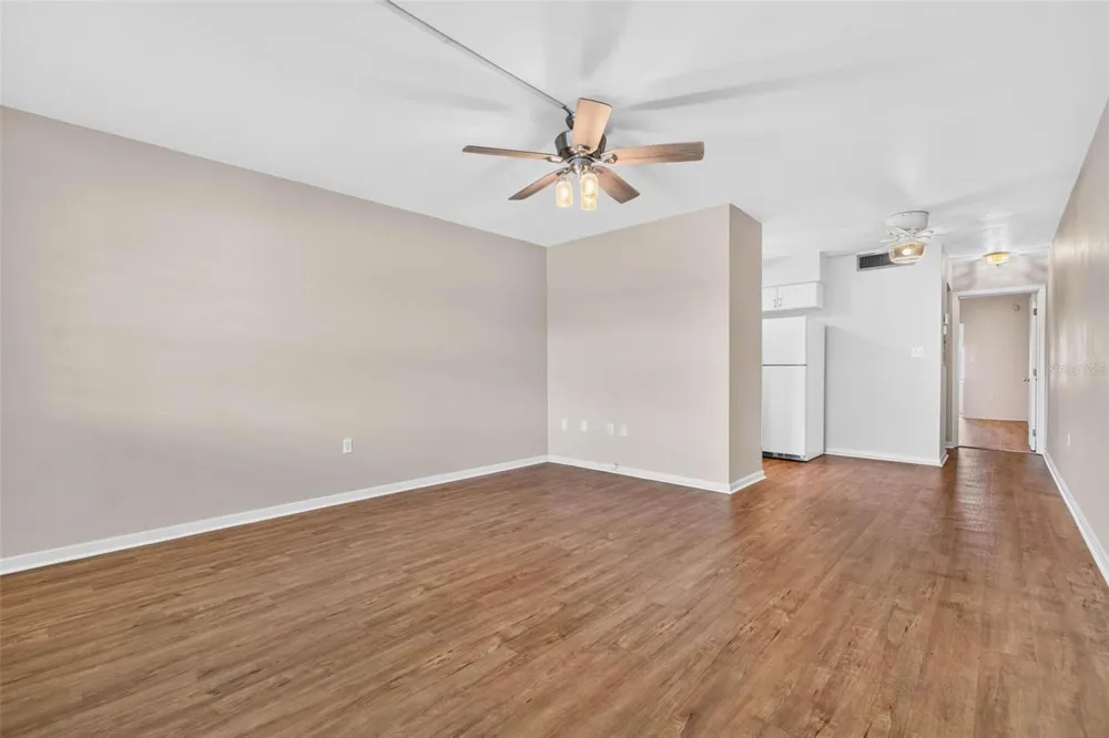 138 36TH AVENUE #208 W St Petersburg, FL 33704