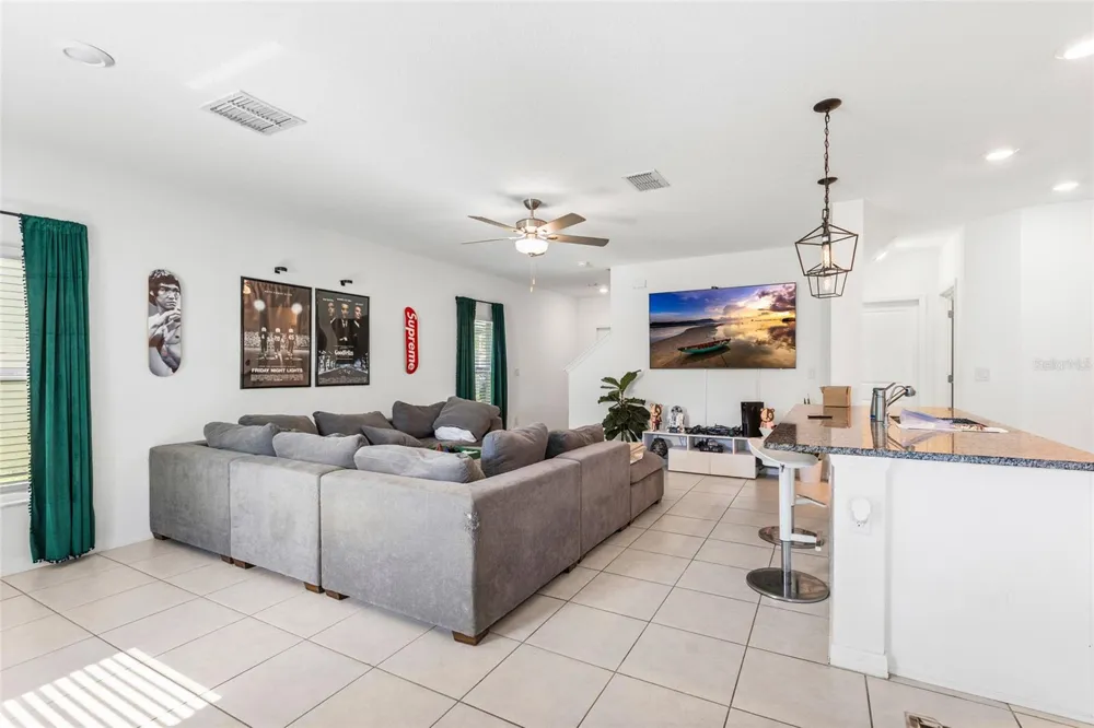 6402 BACK FORTY LOOP Zephyrhills, FL 33541