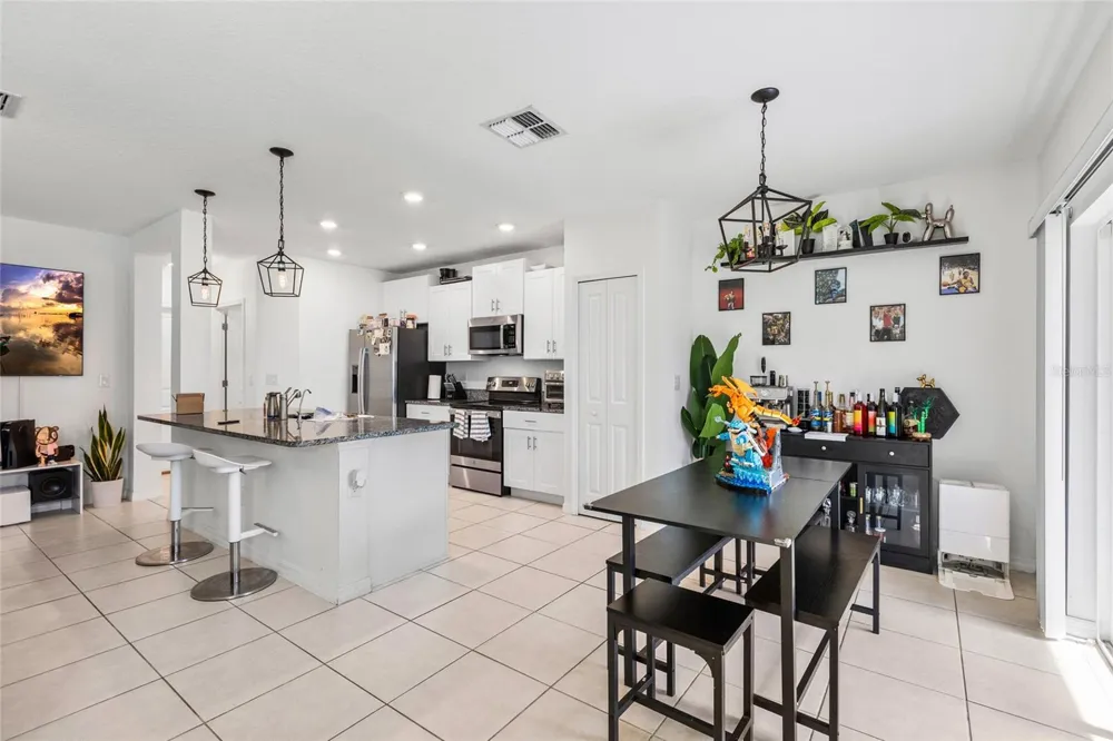 6402 BACK FORTY LOOP Zephyrhills, FL 33541
