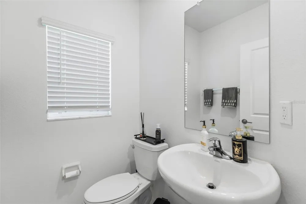 6402 BACK FORTY LOOP Zephyrhills, FL 33541