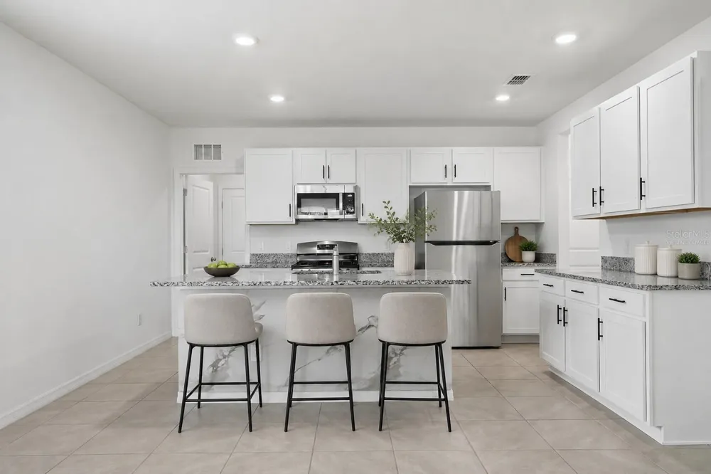 15056 WINDFLOWER ALLEY Winter Garden, FL 34787