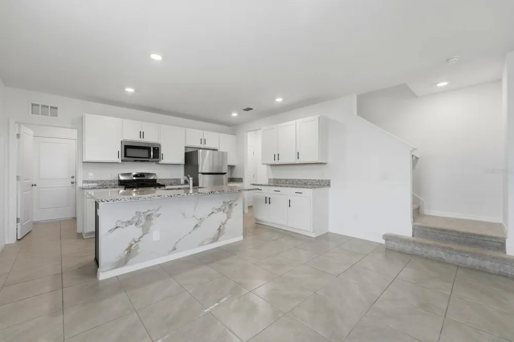 15056 WINDFLOWER ALLEY Winter Garden, FL 34787
