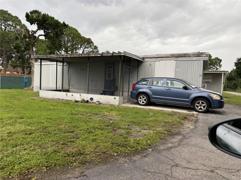 6435 W HILLSBOROUGH AVENUE Tampa, FL 33634