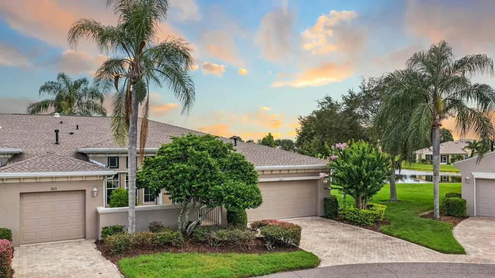 1015 CHELSEA GREENS COURT #40 Sun City Center, FL 33573