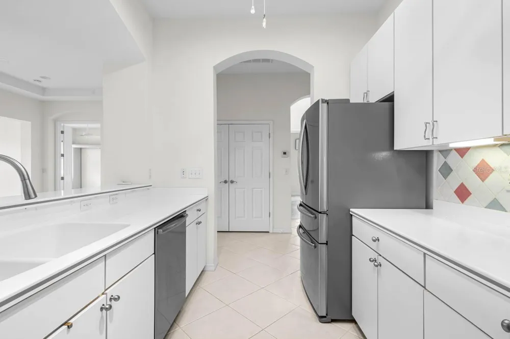 1015 CHELSEA GREENS COURT #40 Sun City Center, FL 33573