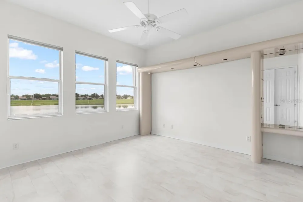 1015 CHELSEA GREENS COURT #40 Sun City Center, FL 33573