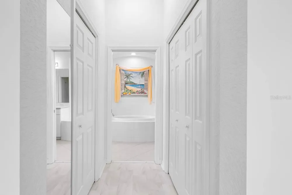 1015 CHELSEA GREENS COURT #40 Sun City Center, FL 33573