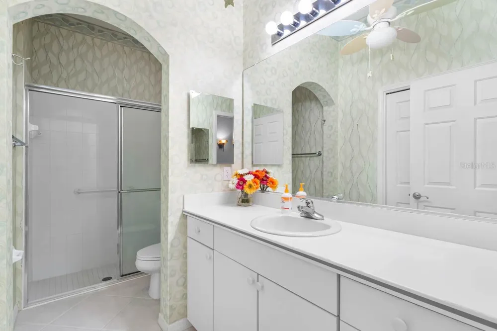 1015 CHELSEA GREENS COURT #40 Sun City Center, FL 33573