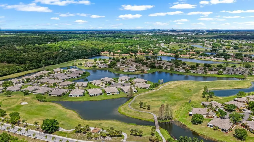 1015 CHELSEA GREENS COURT #40 Sun City Center, FL 33573