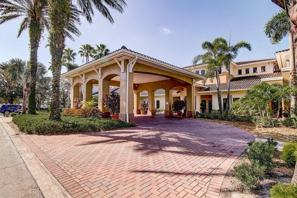 1015 CHELSEA GREENS COURT #40 Sun City Center, FL 33573