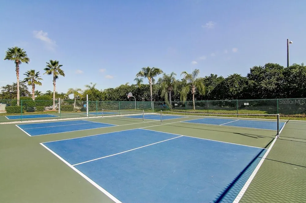 1015 CHELSEA GREENS COURT #40 Sun City Center, FL 33573