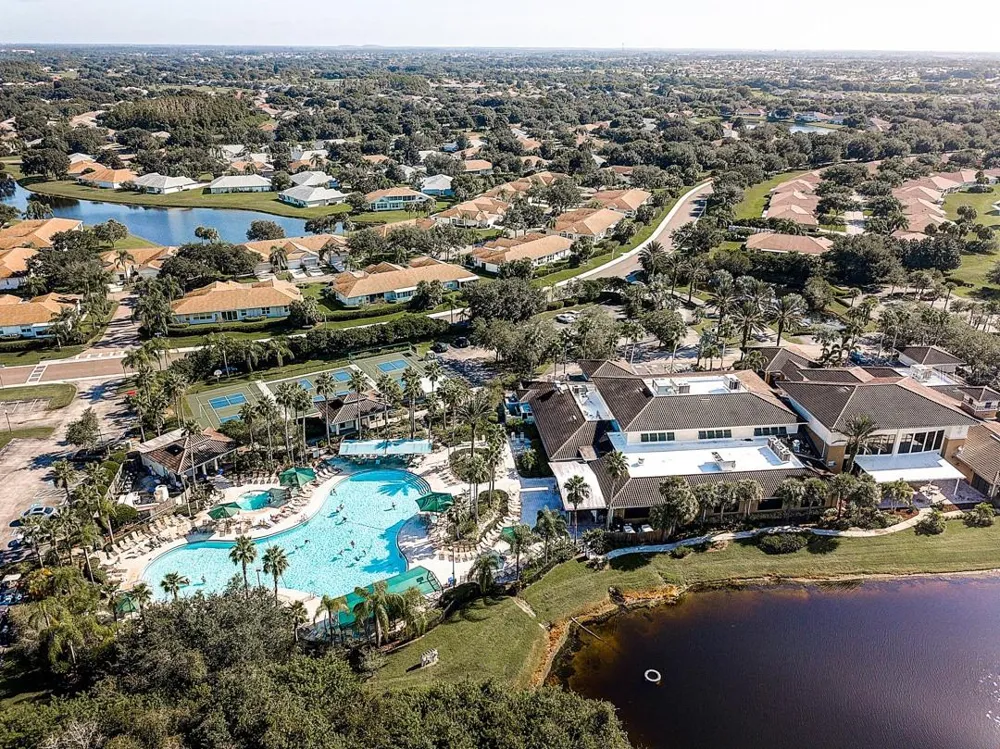 1015 CHELSEA GREENS COURT #40 Sun City Center, FL 33573