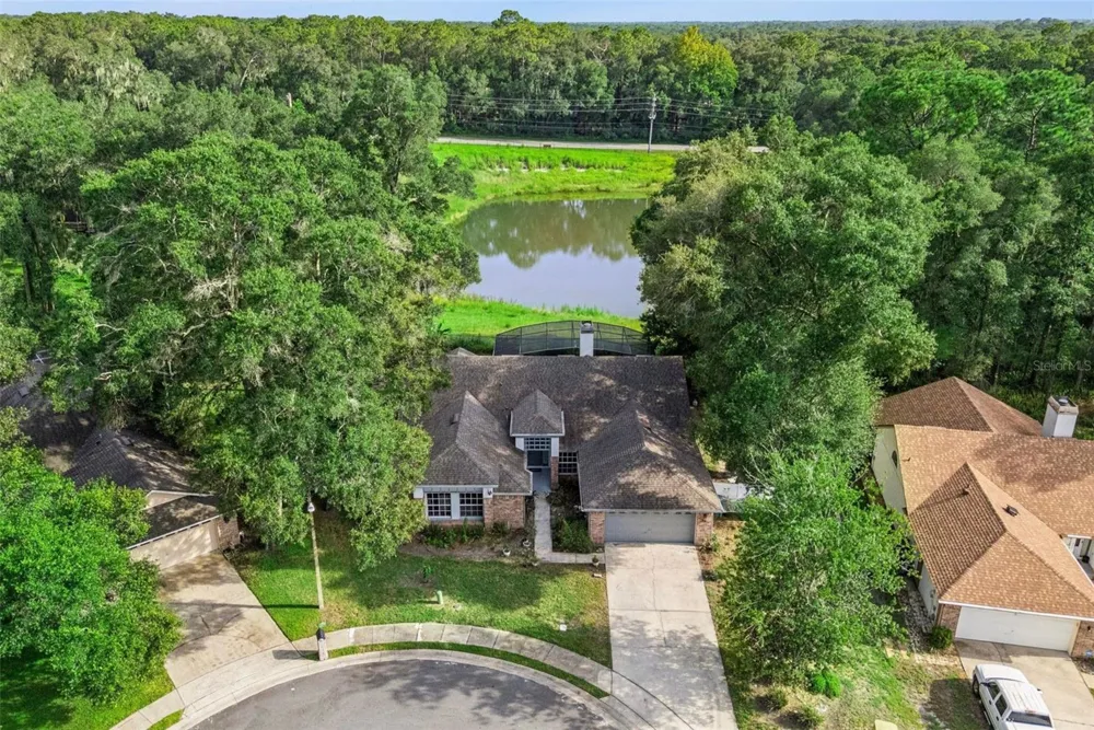 806 OAK FOREST COURT Deland, FL 32724