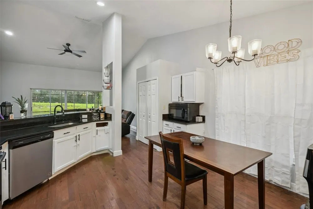806 OAK FOREST COURT Deland, FL 32724