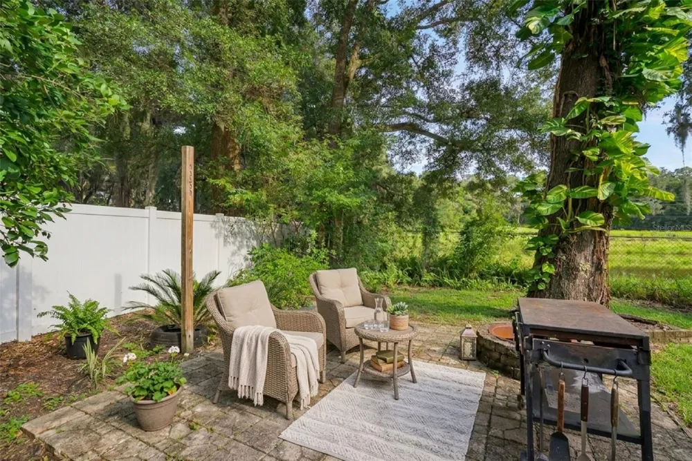 806 OAK FOREST COURT Deland, FL 32724