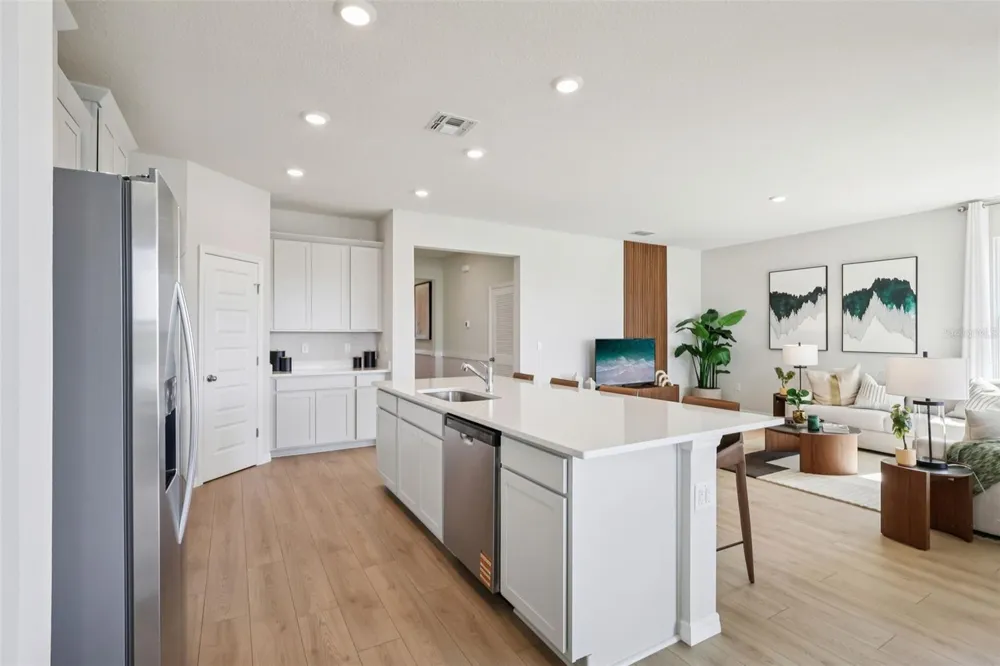 5308 CLOUDBERRY AVENUE Lakeland, FL 33811