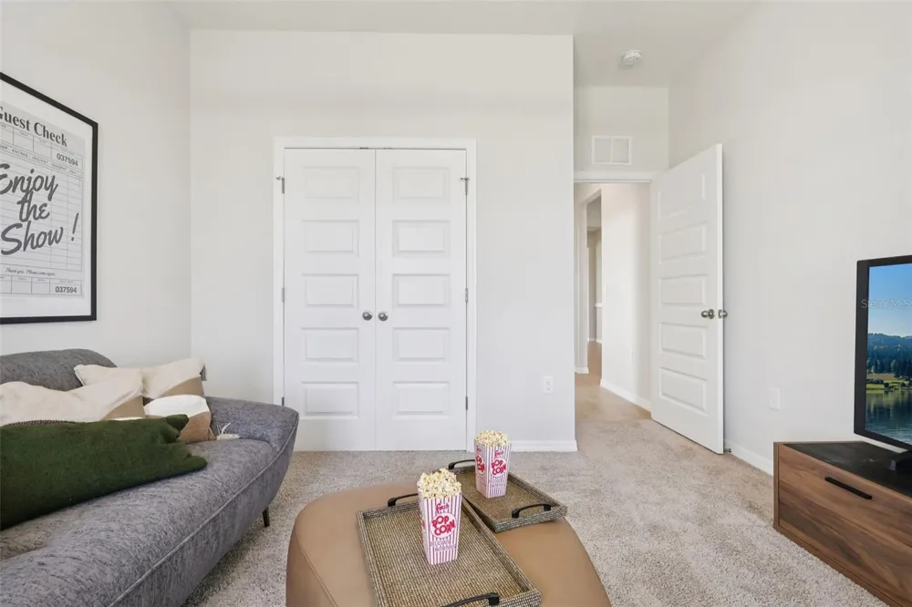 5308 CLOUDBERRY AVENUE Lakeland, FL 33811