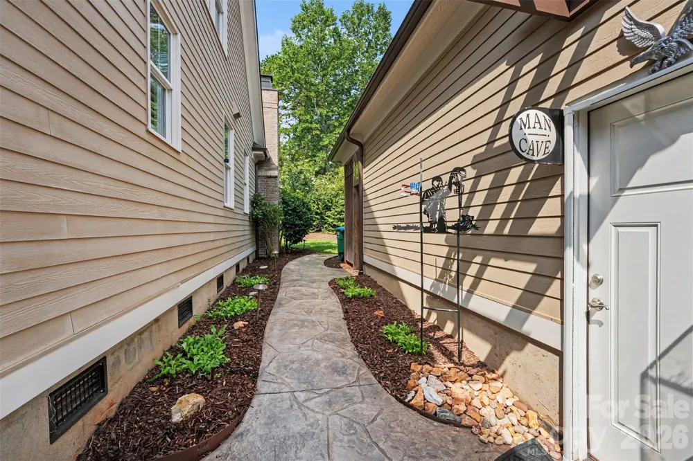 120 Silver Lake Trail Mooresville, NC 28117