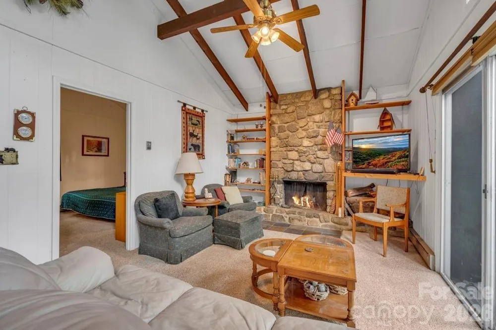 211 Foxgrape Hollow #77 Beech Mountain, NC 28604