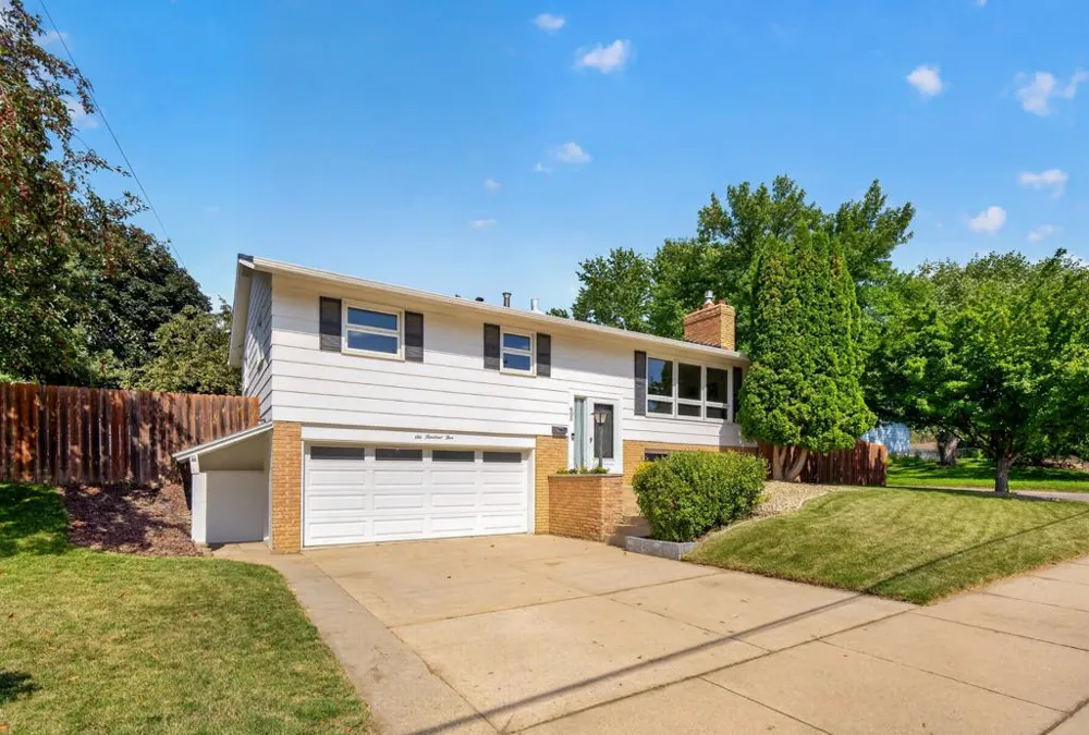 605 Elton Hills Drive NW Rochester, MN 55901