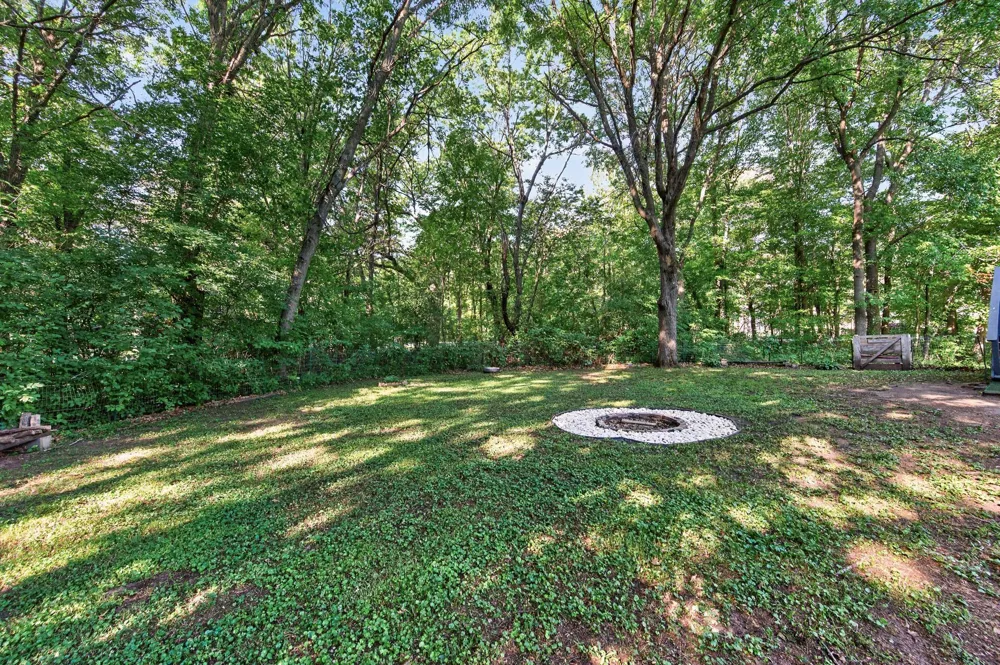 5040 184th Avenue NW Nowthen, MN 55303