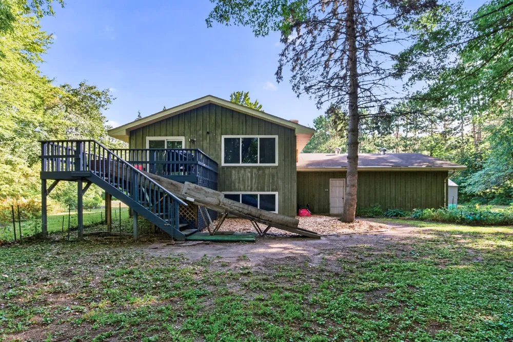 5040 184th Avenue NW Nowthen, MN 55303
