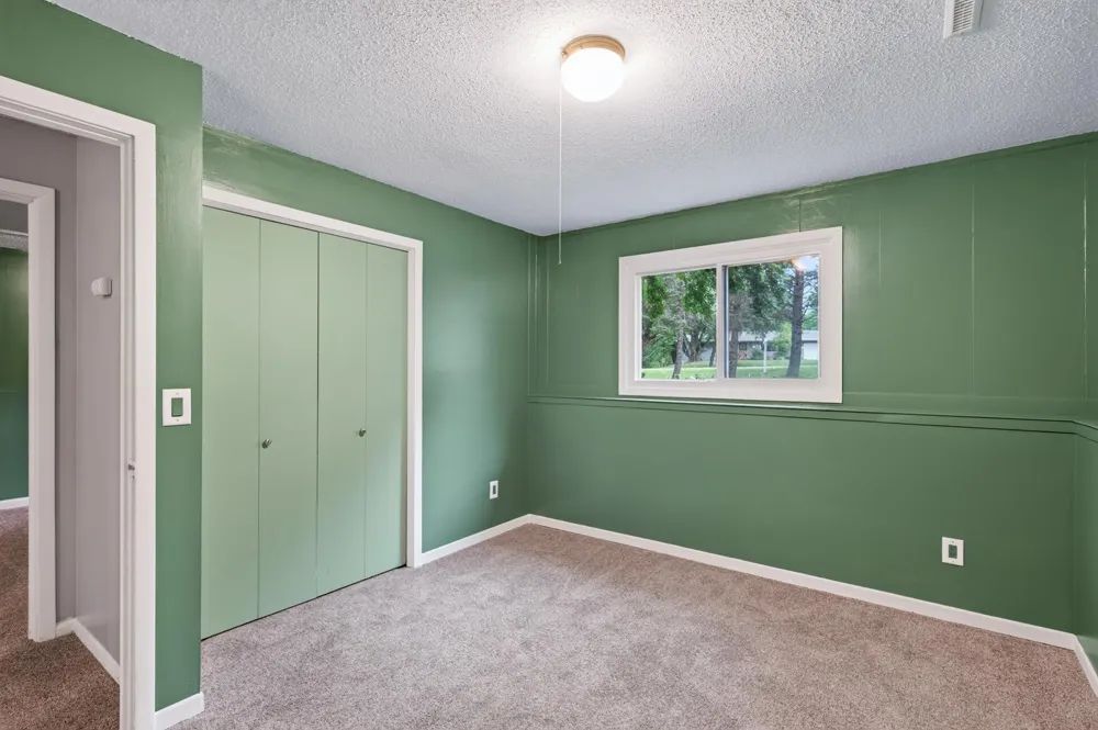 5040 184th Avenue NW Nowthen, MN 55303