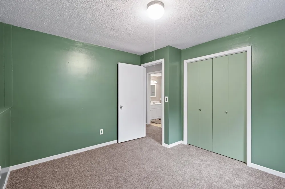 5040 184th Avenue NW Nowthen, MN 55303