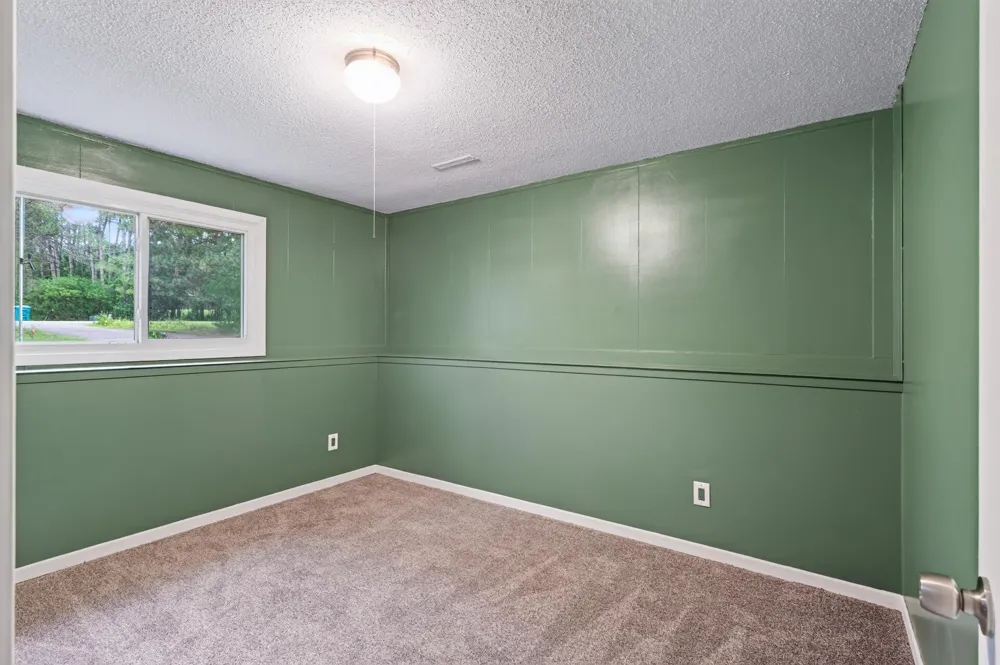 5040 184th Avenue NW Nowthen, MN 55303